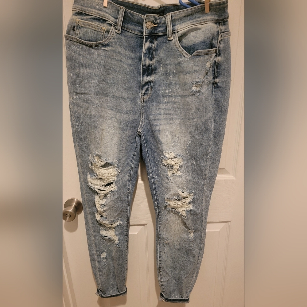Judy Blue Boyfriend fit 14w distressed cuffed bottoms stretch jeans